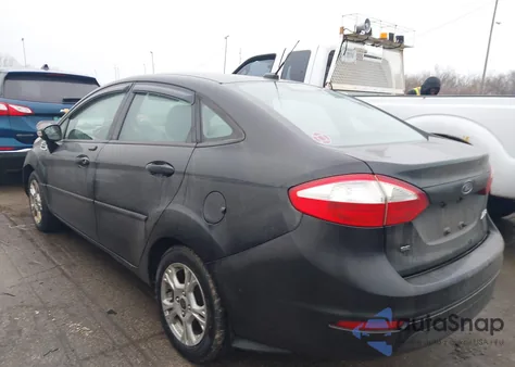 2014 Ford Fiesta Se z USA, uszkodzony, nr VIN 3FADP4BJ5EM226541